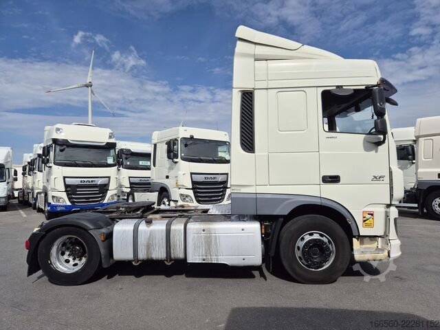Standaard trekker DAF XF 460 FT SPACE CAB