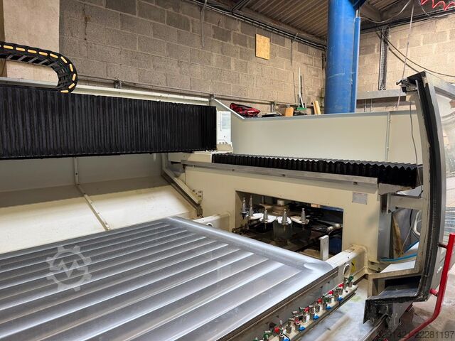 Centro de mecanizado BIESSE Intermac Master 33