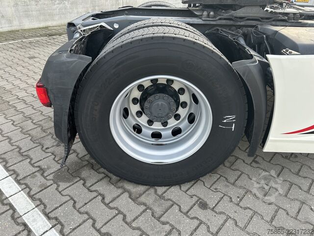 Standardni SZM DAF XF 450 FT Space Cab / 593 dkm / Skirts / MX Bra...