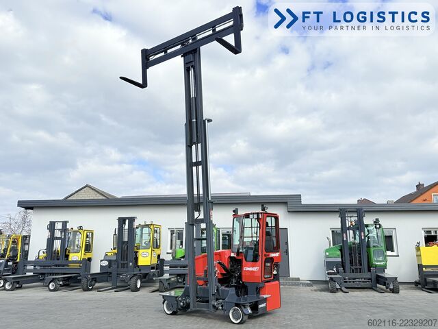 Carretilla retráctil de 4 vías Combilift C3000ET TRIPLEX 5940 WIDE FORK POSITIONE