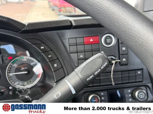 LKW-Fahrgestell Iveco X-Way AD300X46Z 6x4, Retarder, Navi