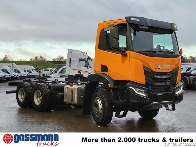LKW-Fahrgestell Iveco X-Way AD300X42Z 6x4, Motorabtrieb