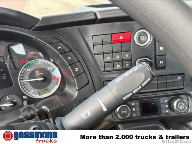 Haakarm vrachtwagen Iveco X-Way AD300X42Z 6x4, Motorabtrieb