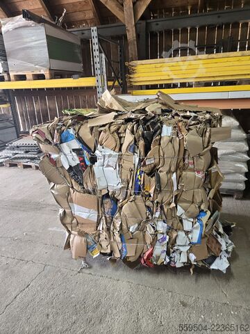 Horizontale hydraulische balenpers HSM HL 7009