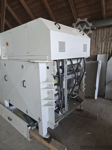 Horizontale hydraulische balenpers HSM HL 7009