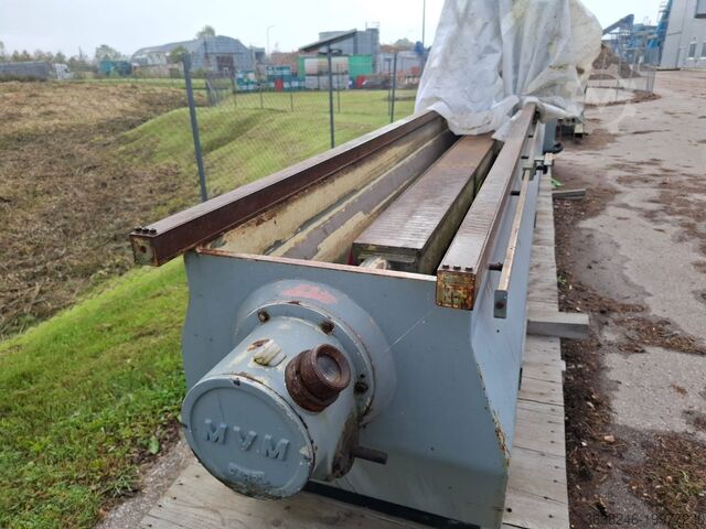 Mașină de ascuțit MVM TU-5000