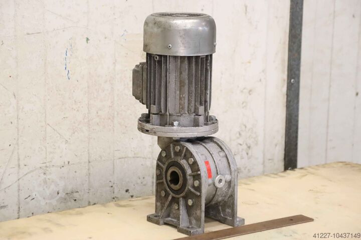 Převodový motor 0,25 kW 13 ot/min S.T.M. RMI 50 D M63C4