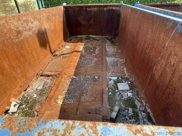 Kontejner sa kukom  CONTAINER SCARRABILE USATO A CIELO APERTO