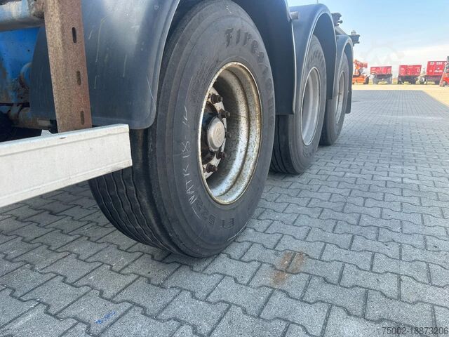 Containertransport Groenewegen 20FT/30FT, ADR (EX/II, EX/III, FL, OX, AT), dru...