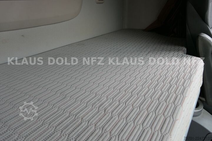 Standardowy ciągnik siodłowy DAF XF 480 Space Cab XL-Tank Euro 6
