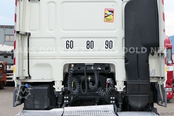 Standardowy ciągnik siodłowy DAF XF 480 Space Cab XL-Tank Euro 6