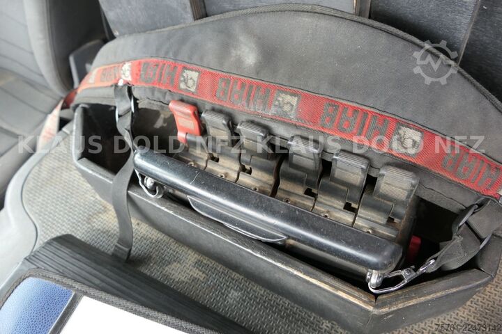 Żuraw samochodowy SCANIA P 400 Pritsche Kran HIAB 377 E Funk Euro 5