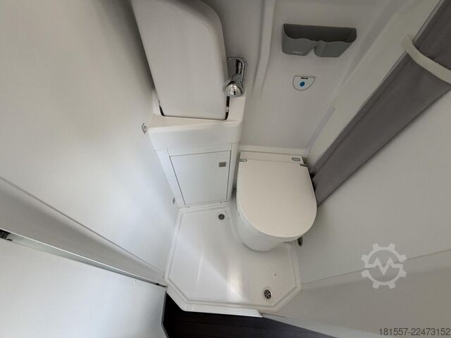 Karavan VW Grand California 600 Autark, Z. Luftfahrwerk