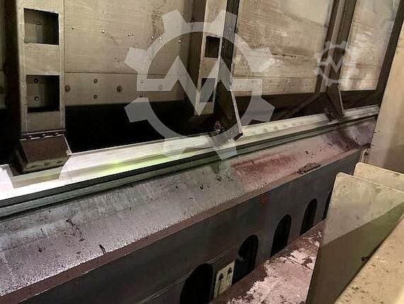 Centru de strunjire și frezare CNC JOHNFORD GT-80D-2S
