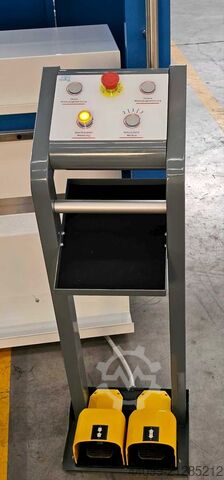 Ohraňovací lis GPRESS GHT 250 x 3000