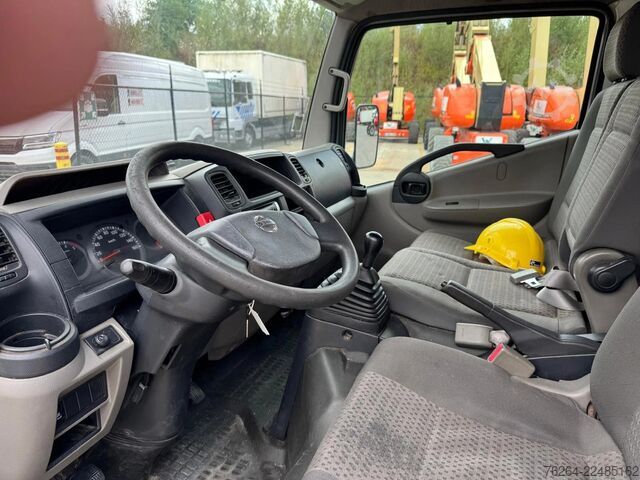 Πλατφόρμα ανύψωσης Nissan CABSTAR 35.13 KLAAS 27M