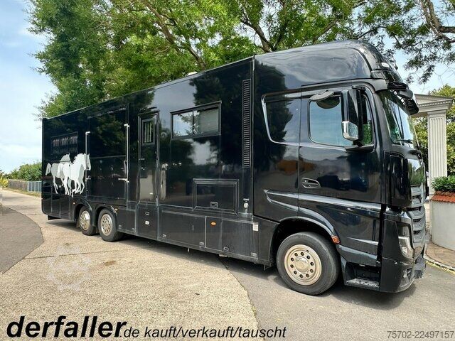 Bestelwagen Mercedes-Benz Actros 2651 STX AKX 9 Pferde Automatik, WoMo