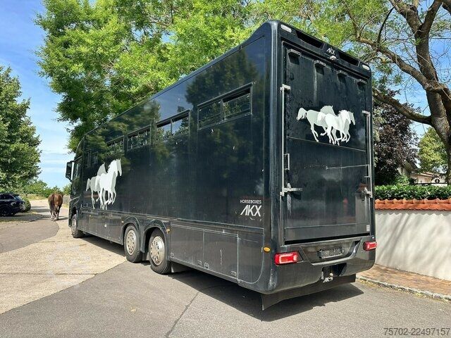 Bestelwagen Mercedes-Benz Actros 2651 STX AKX 9 Pferde Automatik, WoMo