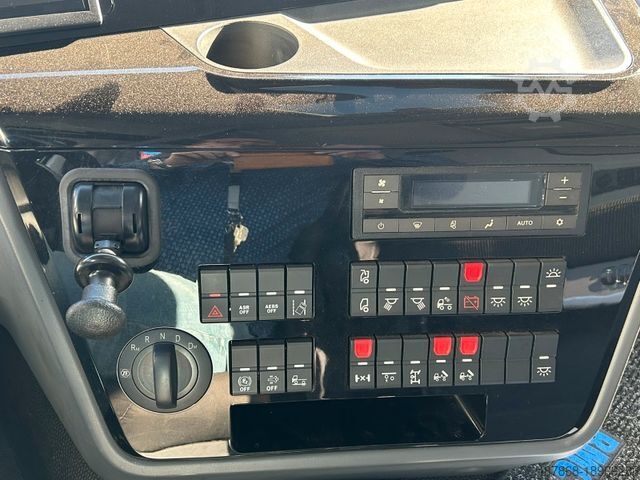 Standardowy ciągnik siodłowy  BMC Tugra 1846