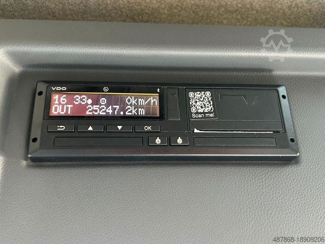 Standardowy ciągnik siodłowy  BMC Tugra 1846