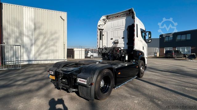 Standardowy ciągnik siodłowy  BMC Tugra 1846