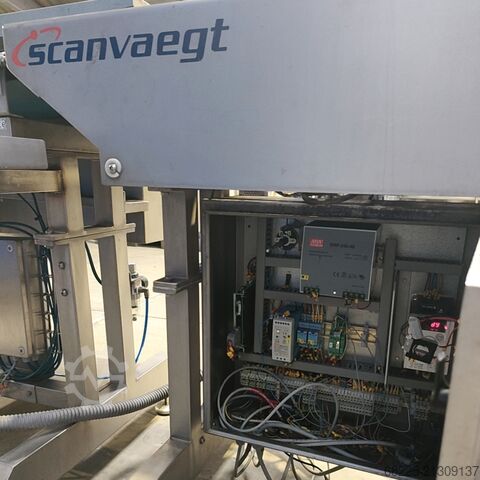 Detekční a vážicí linka Scanvaegt MD304