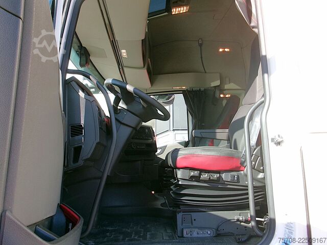 Kamion za prevoz pića VOLVO FH 500*8,2m Schwenkwand*LBW*VEB+*Top Zustand !!!