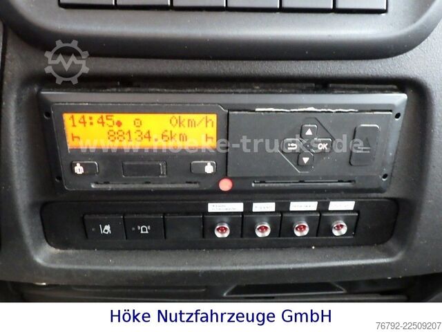 Trostrani kiper kombi IVECO 70 C 18 DoKa/Kipper/Palfinger Kran/Greifer/2xAHK