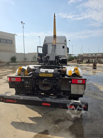 Kroklastbil iveco 260S48