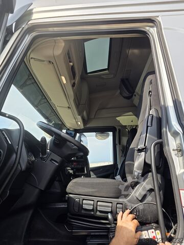 Kroklastbil iveco 260S48