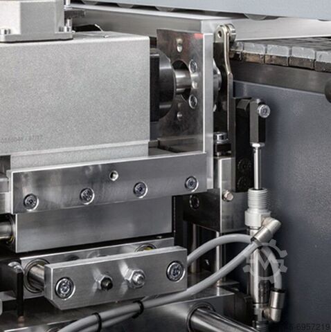 Mașină de banderolat HEBROCK F5 Următoarea HEBROCK F5 Next