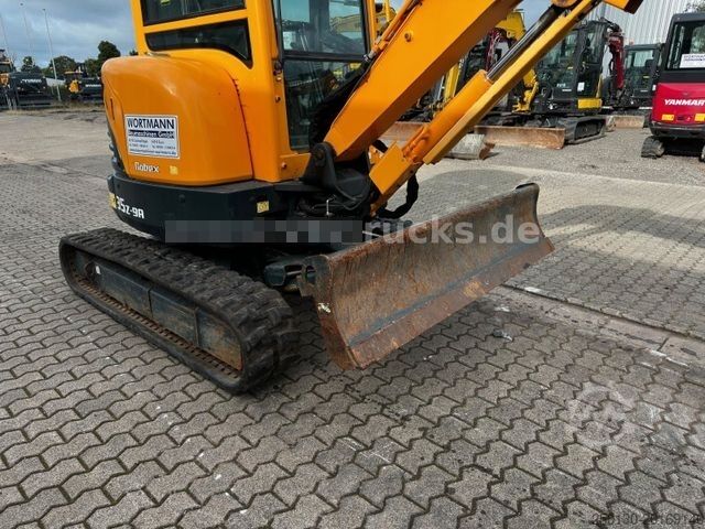 Mini excavator HYUNDAI Robex 35Z-9A Minibagger Schwenklöffel 369 Std.
