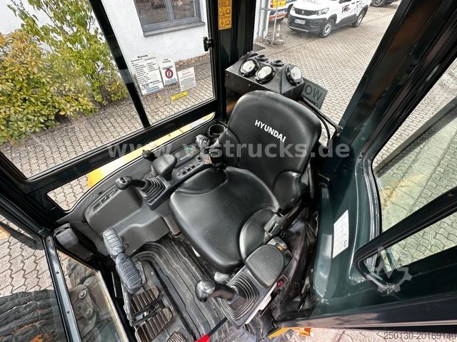 Mini excavator HYUNDAI Robex 35Z-9A Minibagger Schwenklöffel 369 Std.