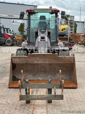 Kolový nakladač MECALAC AF 1200 4x4 Gabel Schaufel