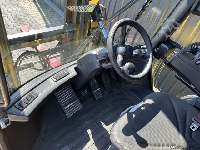 Stivuitoare diesel Hyster H12XD6