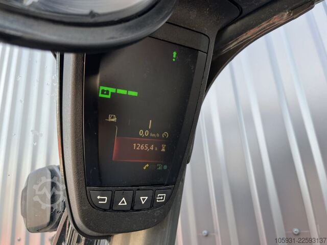 Stivuitor electric cu 3 roți Linde E12-02