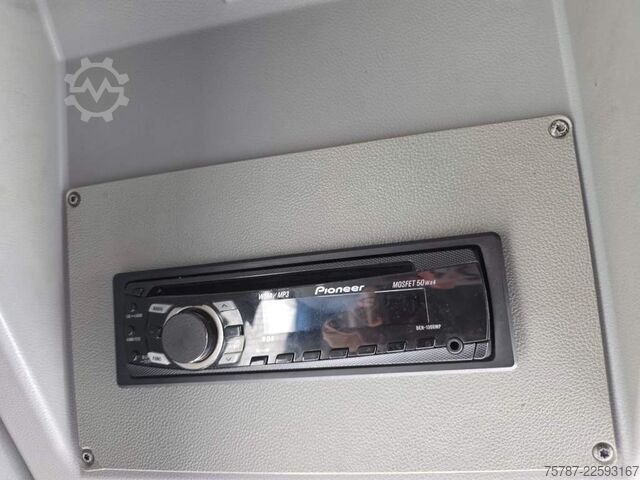 Autocar interurbain MERCEDES-BENZ LE 530  n40+56+1+1