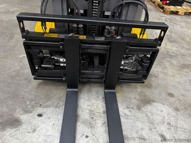 Carretilla eléctrica de 3 ruedas Jungheinrich EFG218