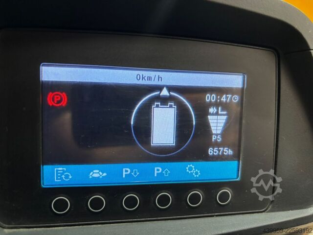Carretilla eléctrica de 3 ruedas Jungheinrich EFG218