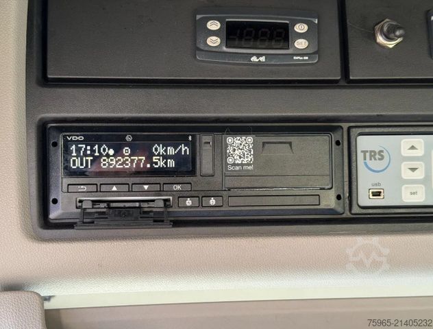 Hűtős teherautó SCANIA S500 6X2 RETARDER 50 CC COMBI 2x TAILLIFT TOP CO