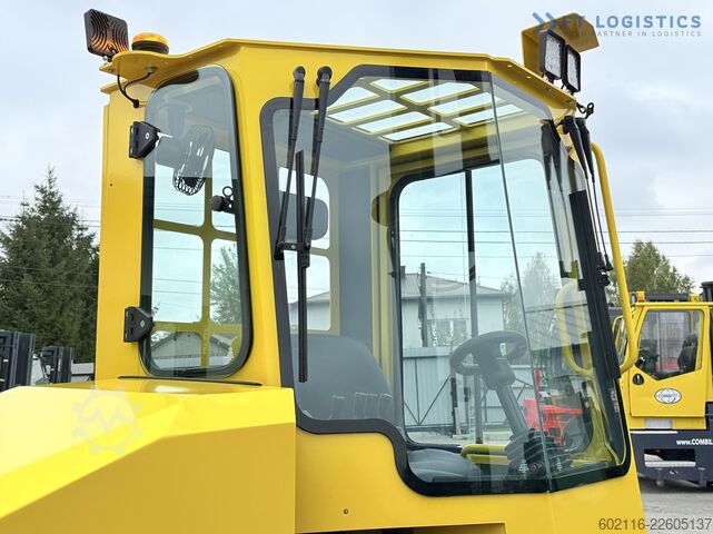 Wózek widłowy czterokierunkowy Combilift C4000 GAS DUPLEX 4600 FREE-LIFT CABIN