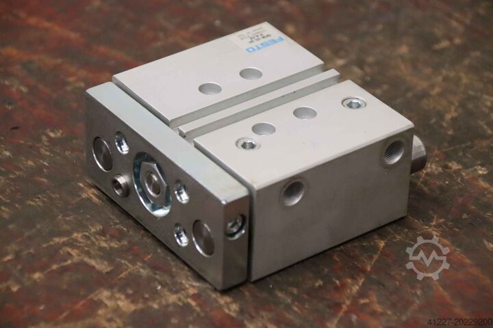 Kılavuz silindir Festo DFM-25-30-P-A-GF  170849