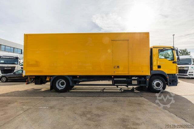 Mala MAN TGM 18.250 BL + DHOLLANDIA 2T.