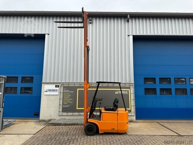 Carrello elevatore elettrico triplex Still EFG 1.5 Freelift VS-22431 STILL EFG 1.5