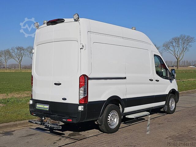 Bestelauto FORD TRANSIT 2.0 L2H3 4x4 170Pk AWD!