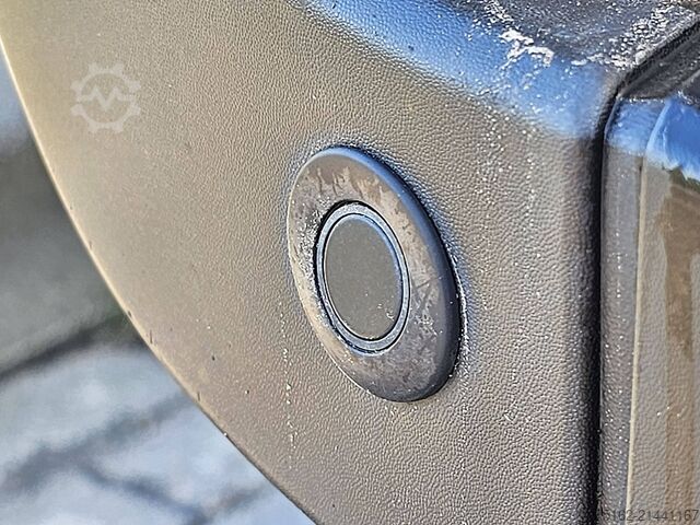 Bestelauto FORD TRANSIT 2.0 L2H3 4x4 170Pk AWD!