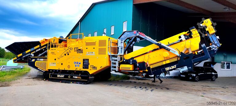Drtící zařízení FABO Mobile cone crusher with screen