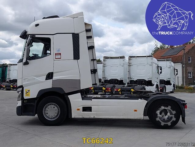 Standard-SZM Renault T 520