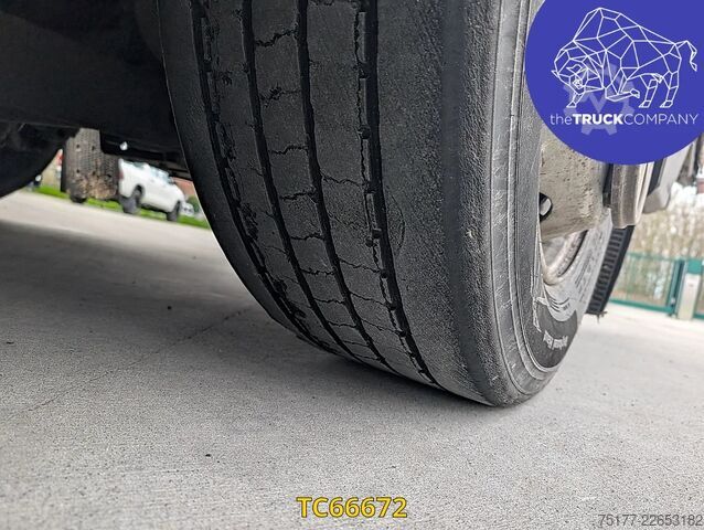 Posuvná plachta Mercedes-Benz Actros 2548