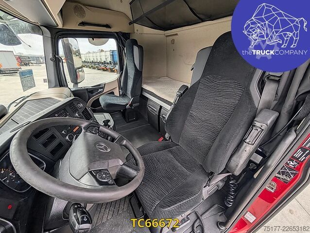 Posuvná plachta Mercedes-Benz Actros 2548